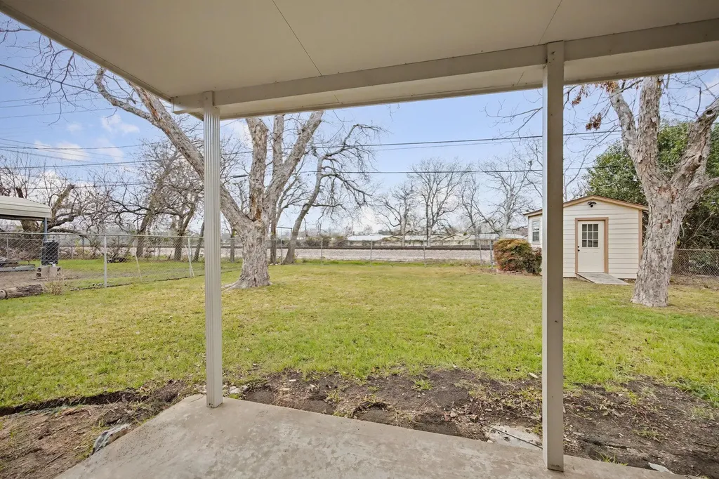 8516 Woodstone Drive Austin TX 78757