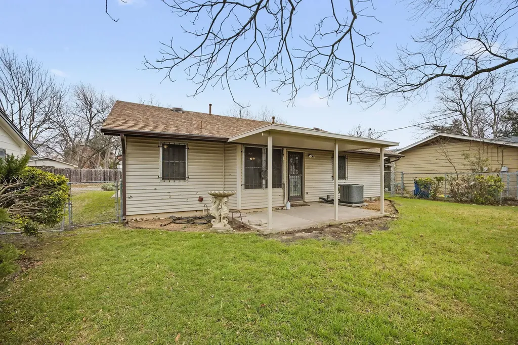 8516 Woodstone Drive Austin TX 78757