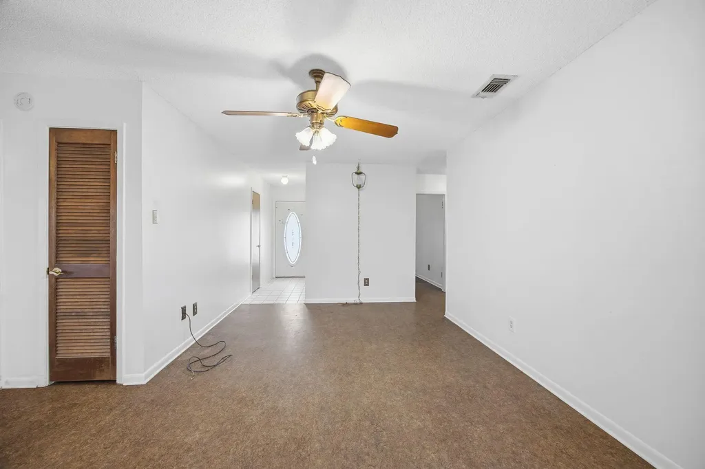 8516 Woodstone Drive Austin TX 78757
