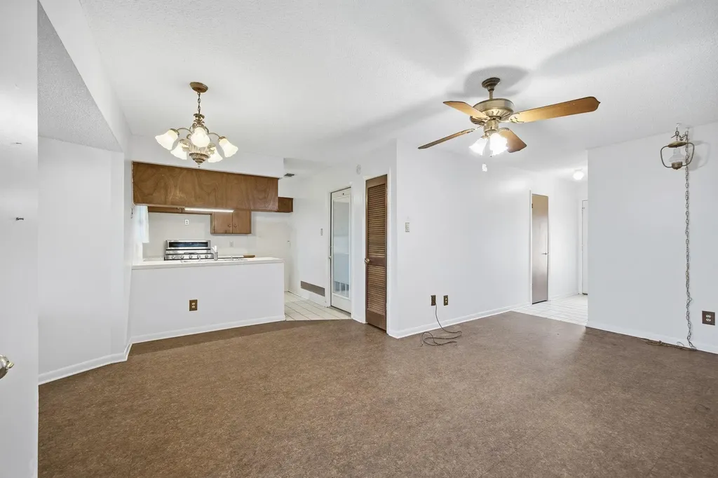 8516 Woodstone Drive Austin TX 78757