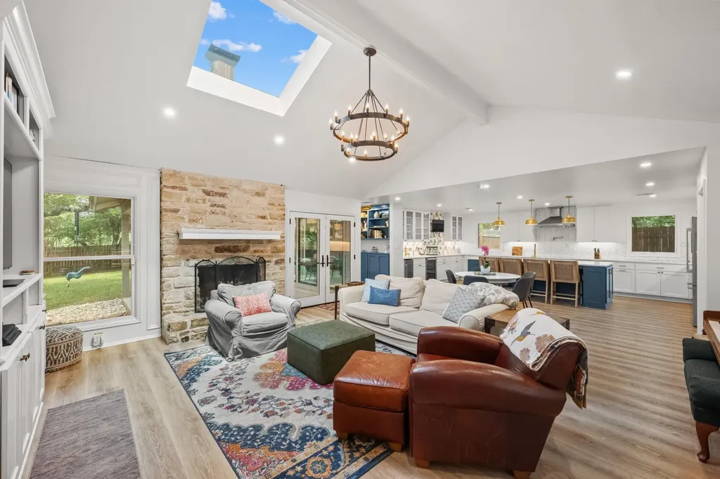3106 Honey Tree Lane Austin TX 78746