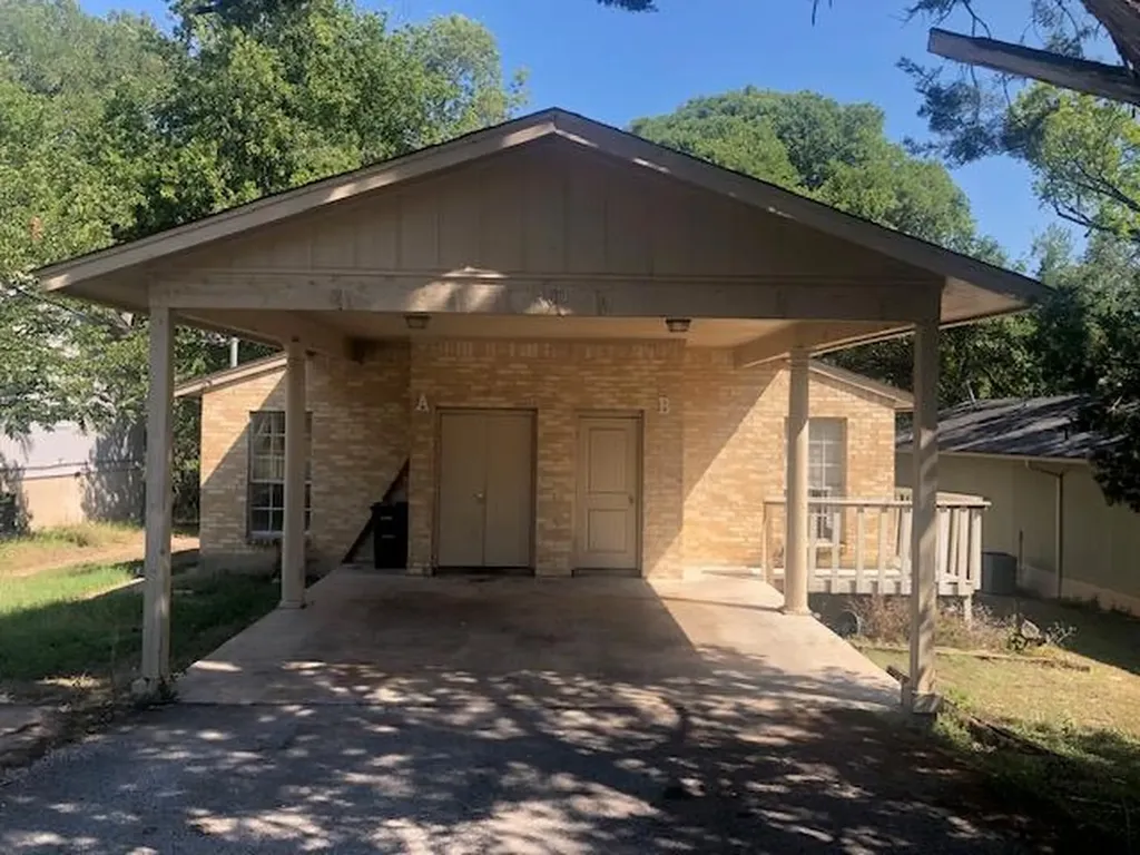 404 W Dittmar Road Austin TX 78745