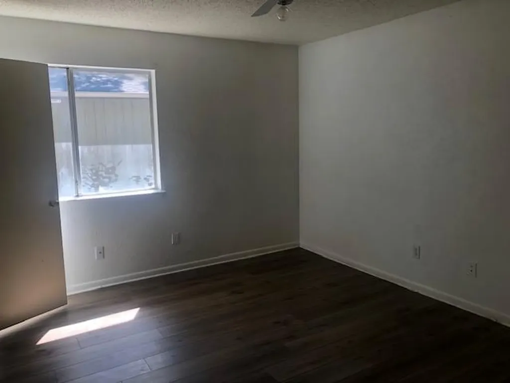 404 W Dittmar Road Austin TX 78745