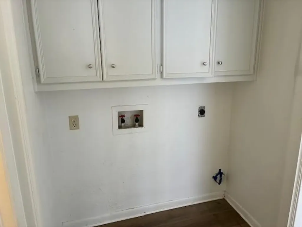 404 W Dittmar Road Austin TX 78745