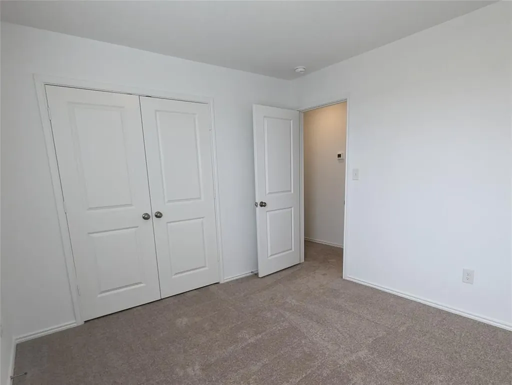 152 Avre Loop Kyle TX 78640