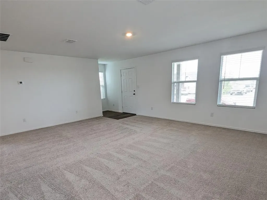 152 Avre Loop Kyle TX 78640