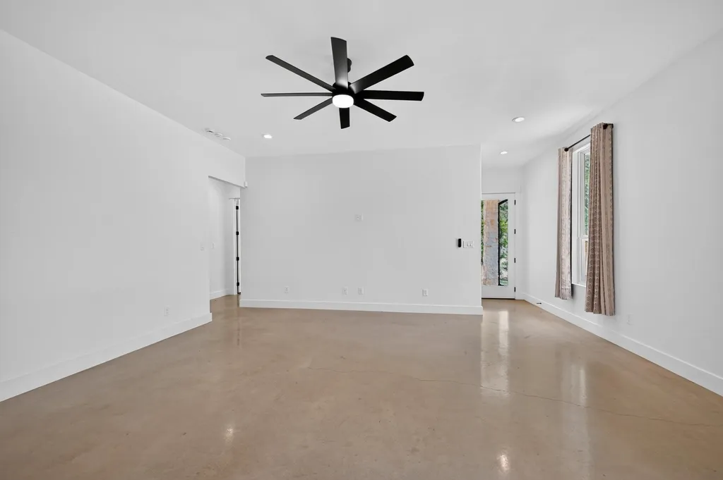 116 E Hickory Drive Granite Shoals TX 78654