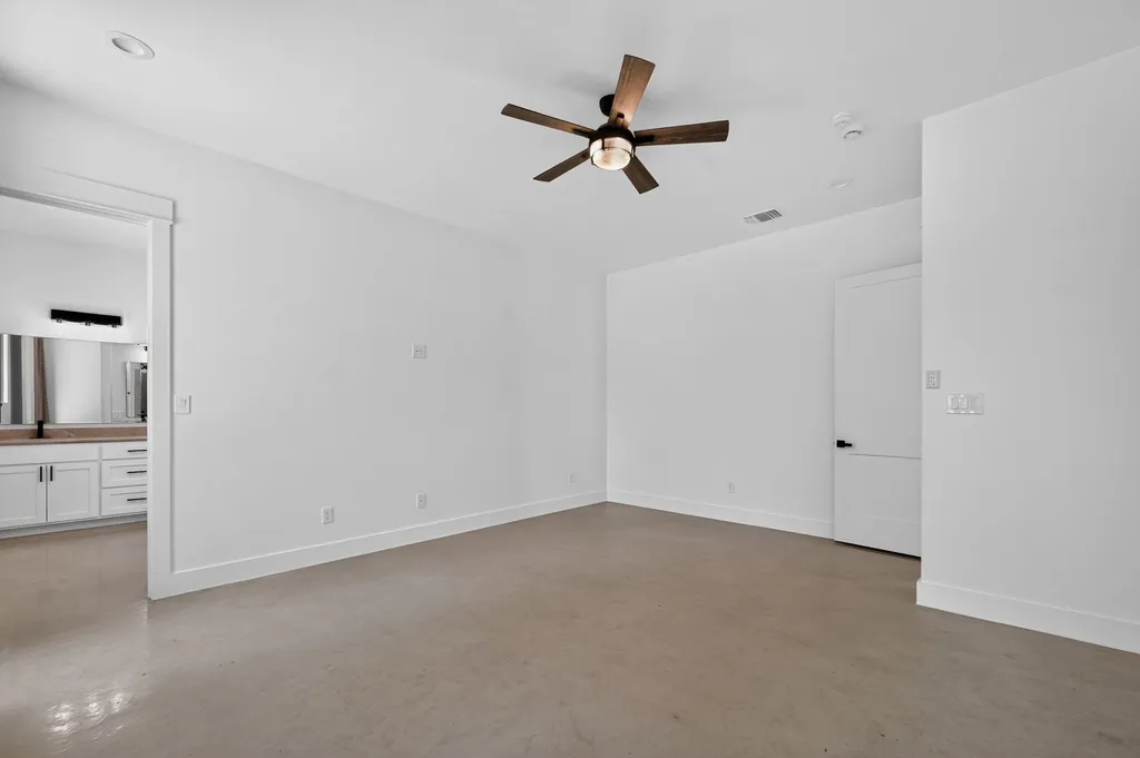 116 E Hickory Drive Granite Shoals TX 78654