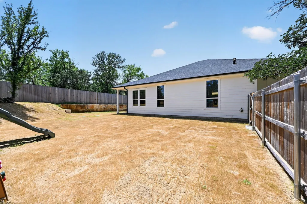 116 E Hickory Drive Granite Shoals TX 78654