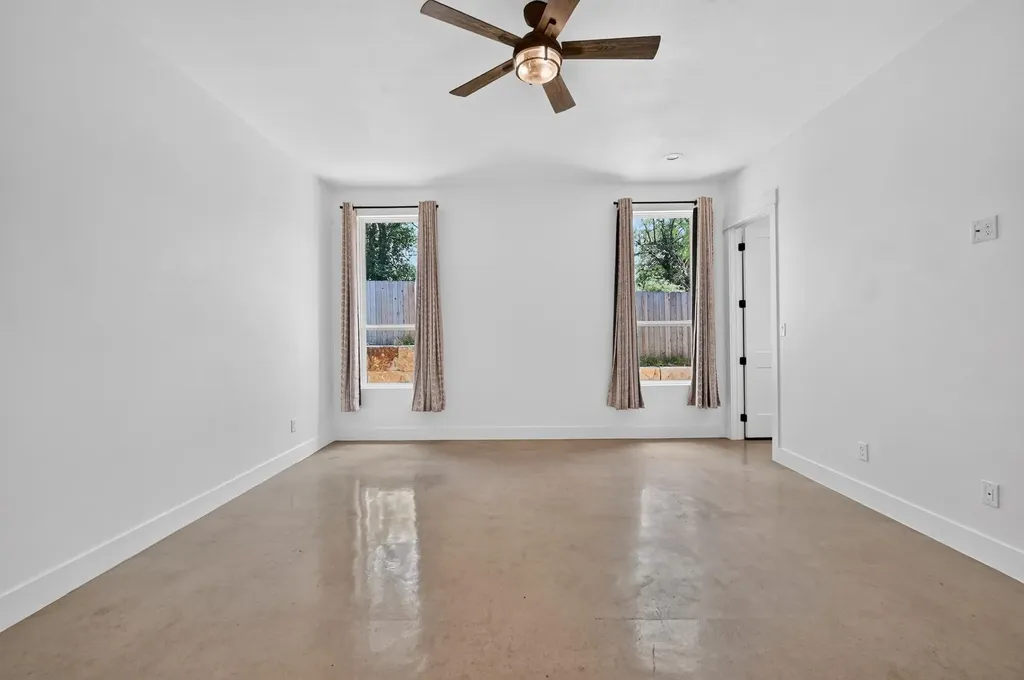 116 E Hickory Drive Granite Shoals TX 78654