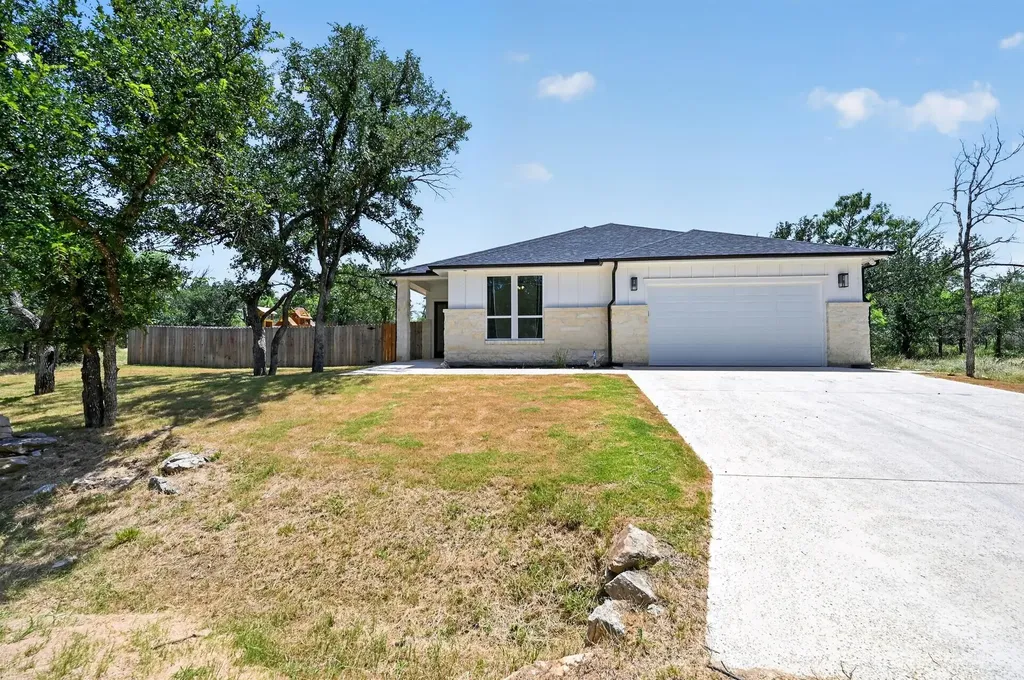 116 E Hickory Drive Granite Shoals TX 78654