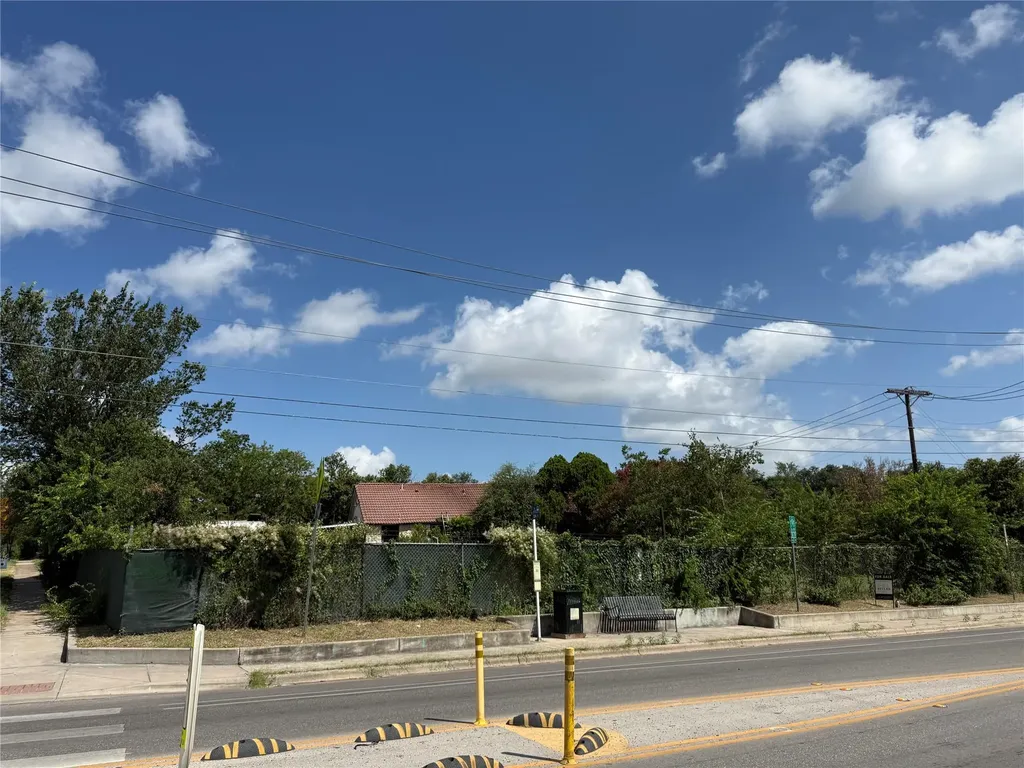 103 Deen Avenue Austin TX 78753