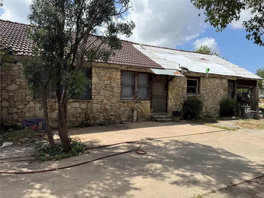 103 Deen Avenue Austin TX 78753