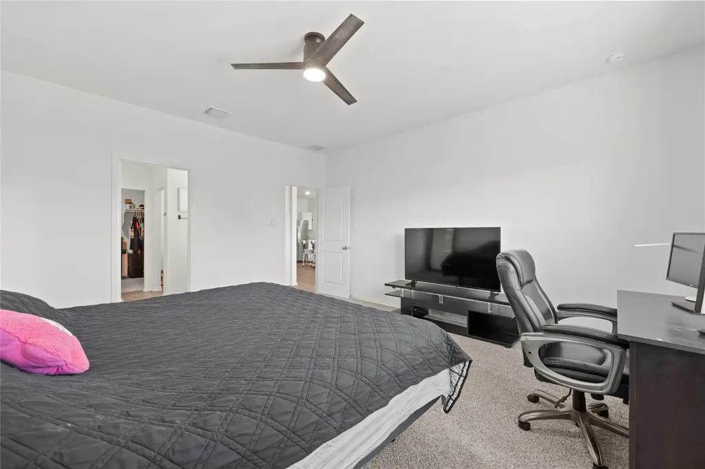 790 Arnold Loop Kyle TX 78640