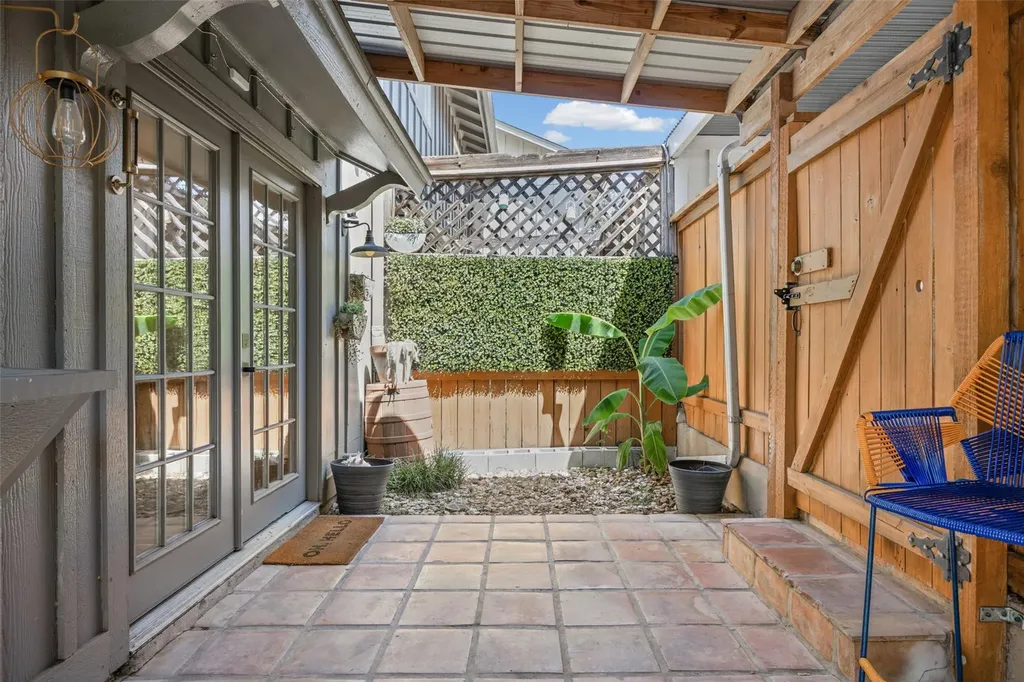 1904 Rosetti Drive Austin TX 78752