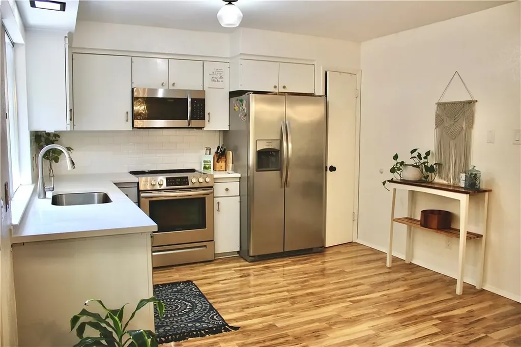1904 Rosetti Drive Austin TX 78752