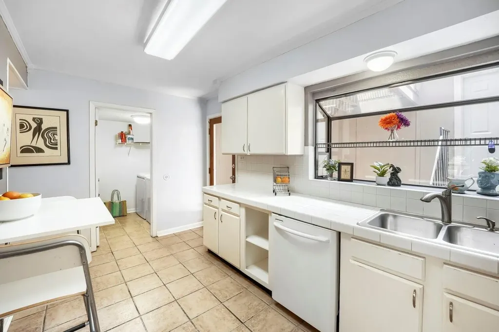 1706 Timberwood Drive Austin TX 78741