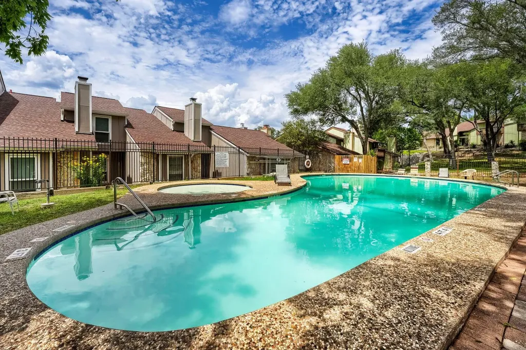 1706 Timberwood Drive Austin TX 78741