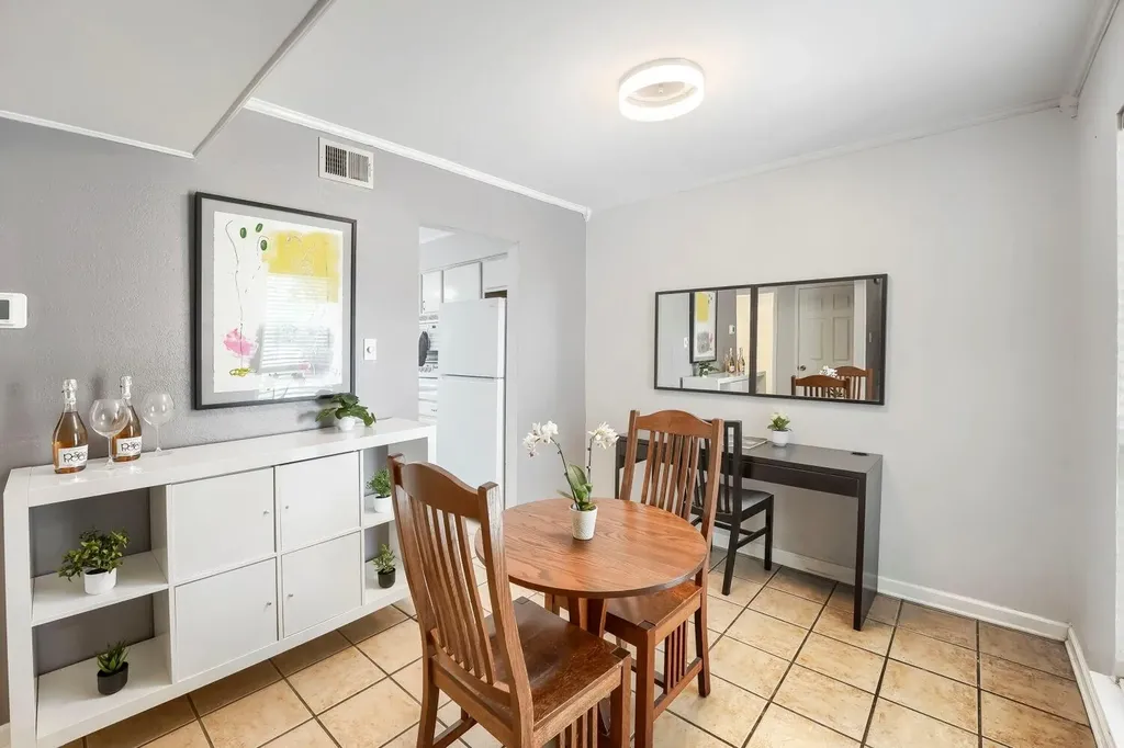 1706 Timberwood Drive Austin TX 78741
