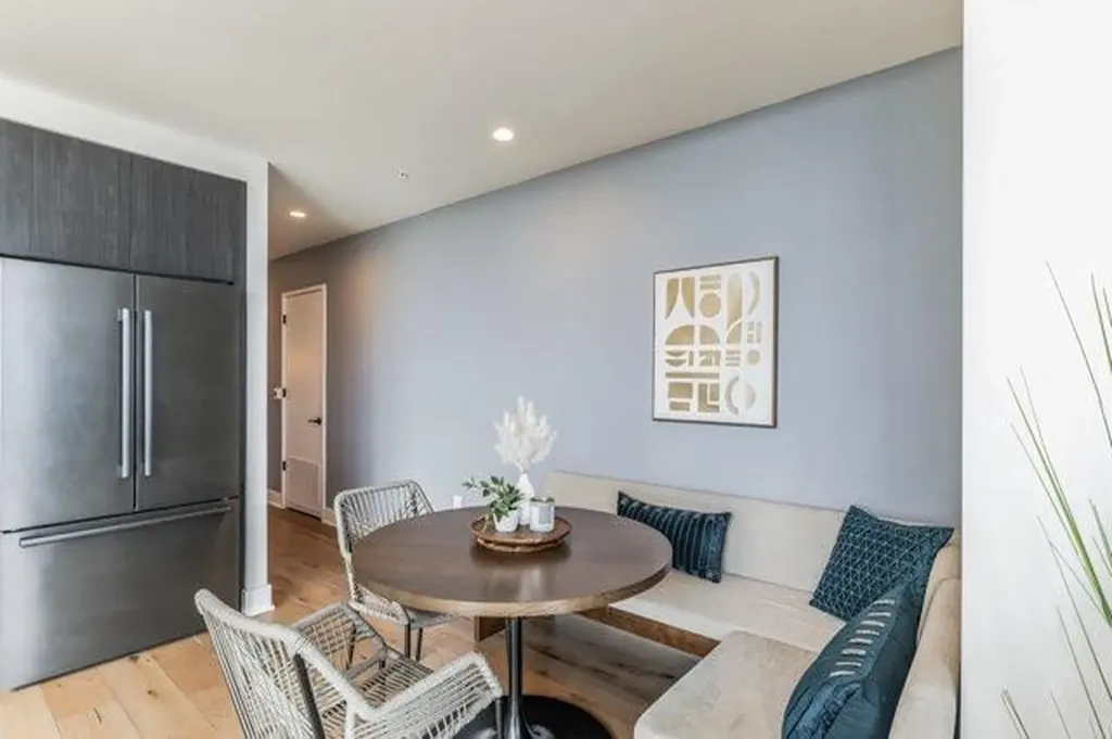 48 East Avenue Austin TX 78701
