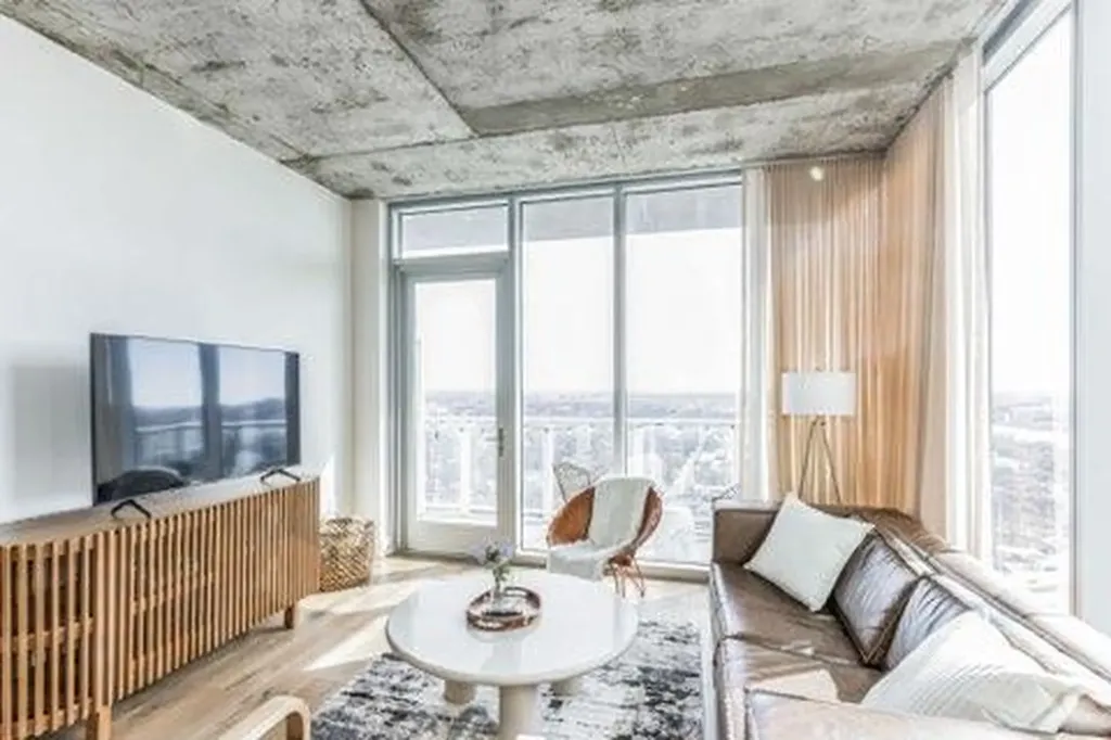 48 East Avenue Austin TX 78701