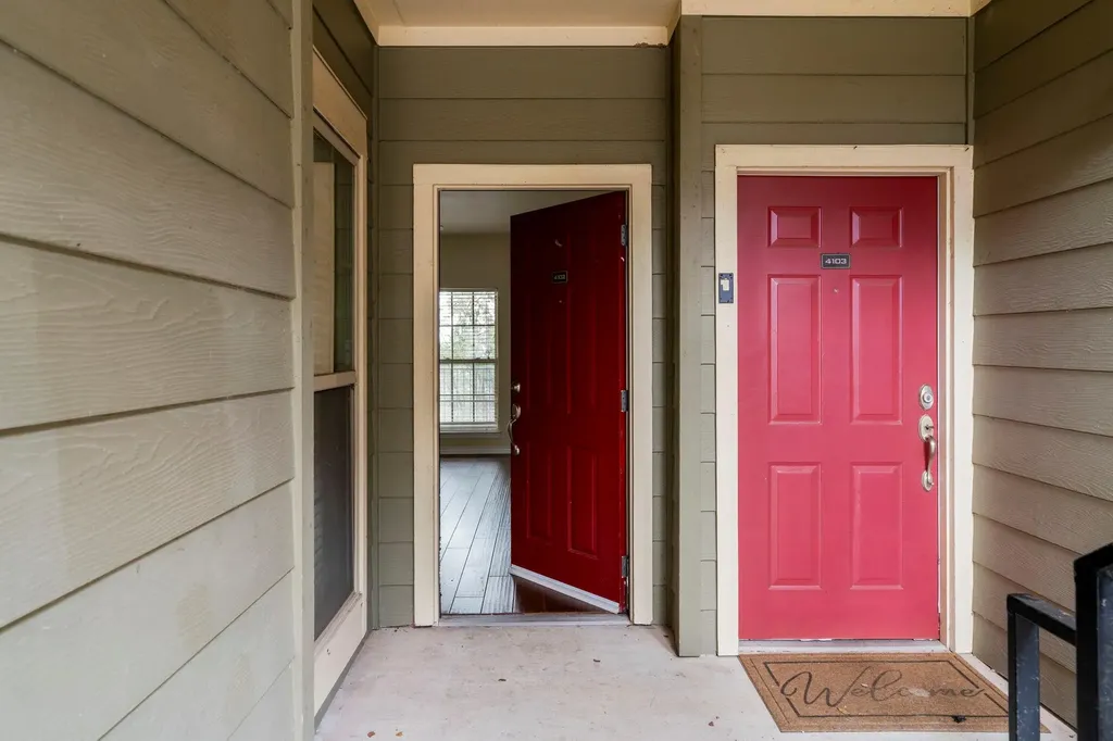 6810 Deatonhill Drive Austin TX 78745