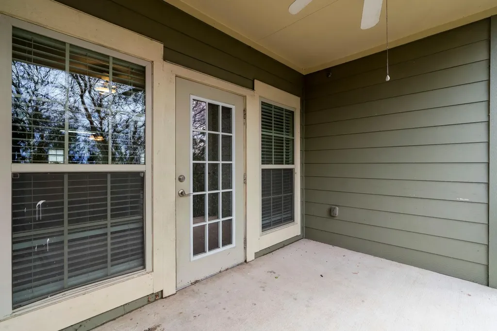 6810 Deatonhill Drive Austin TX 78745