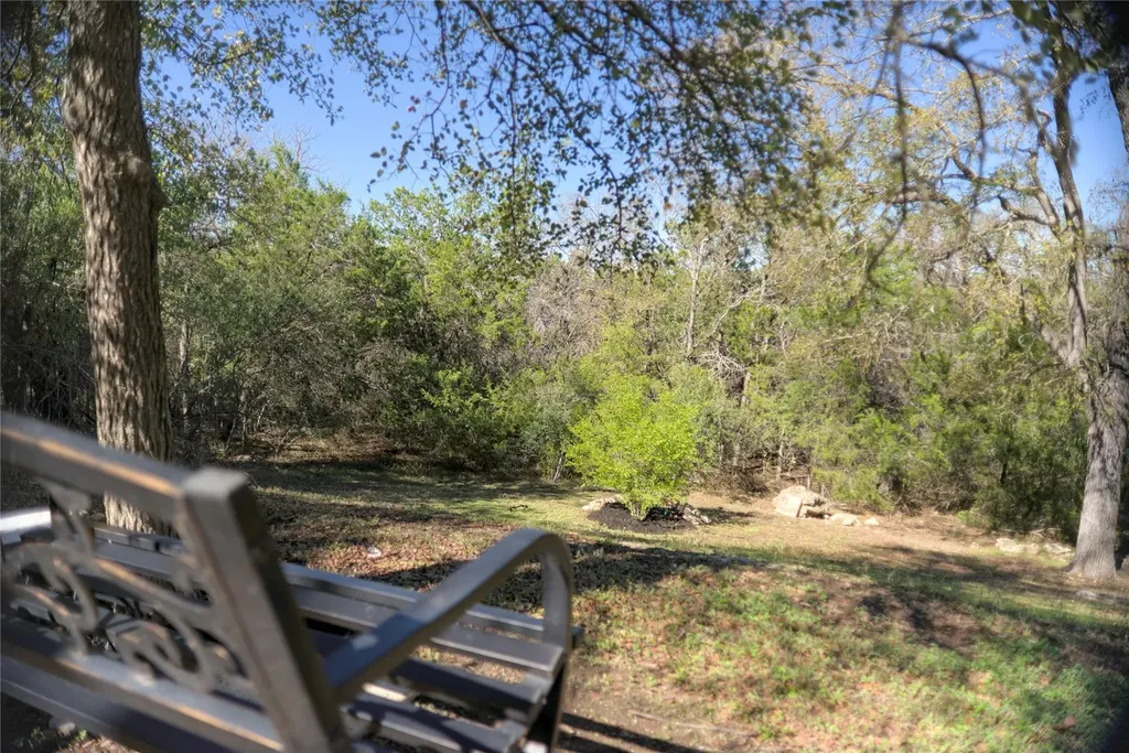 6810 Deatonhill Drive Austin TX 78745
