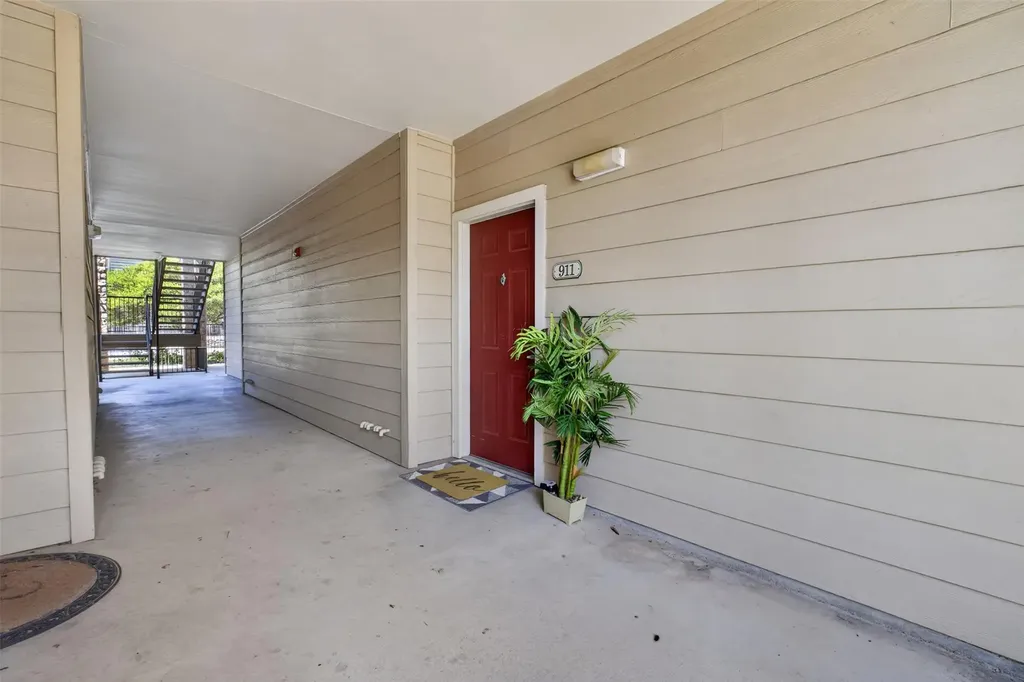 2320 Gracy Farms Lane Austin TX 78758