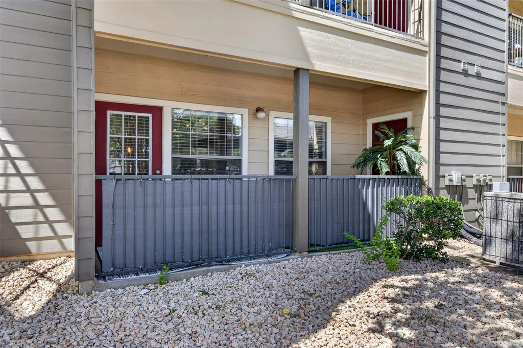 2320 Gracy Farms Lane Austin TX 78758