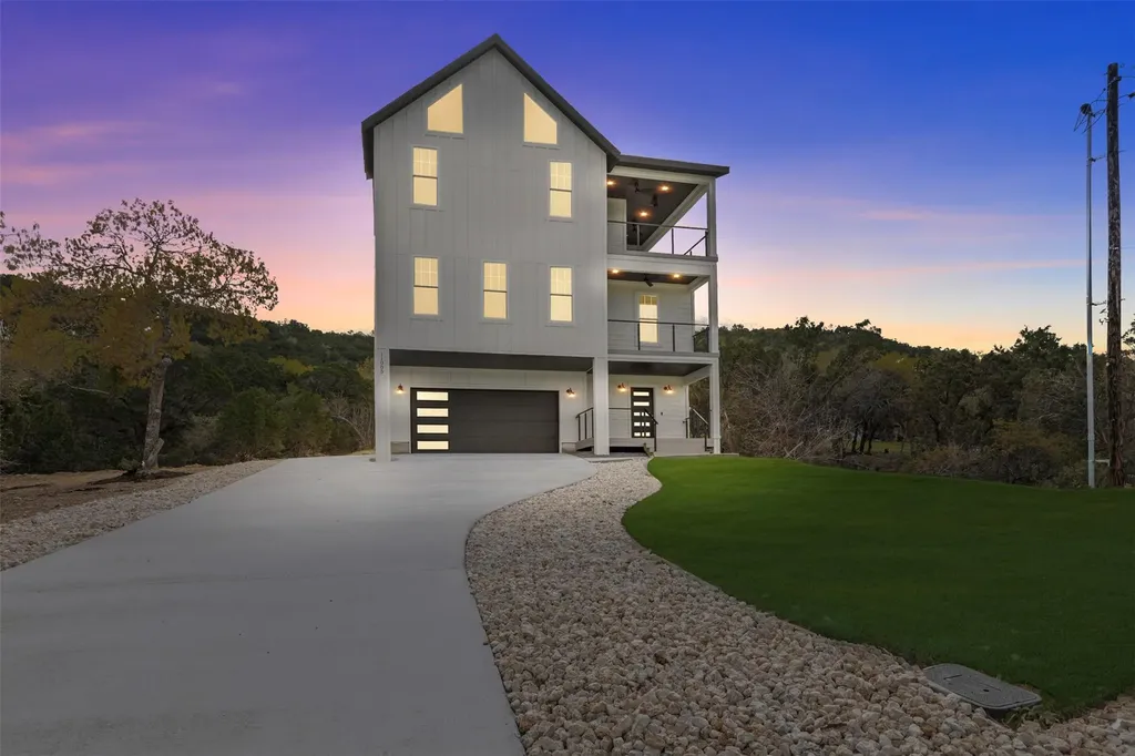 11005 Beach Road Leander TX 78641