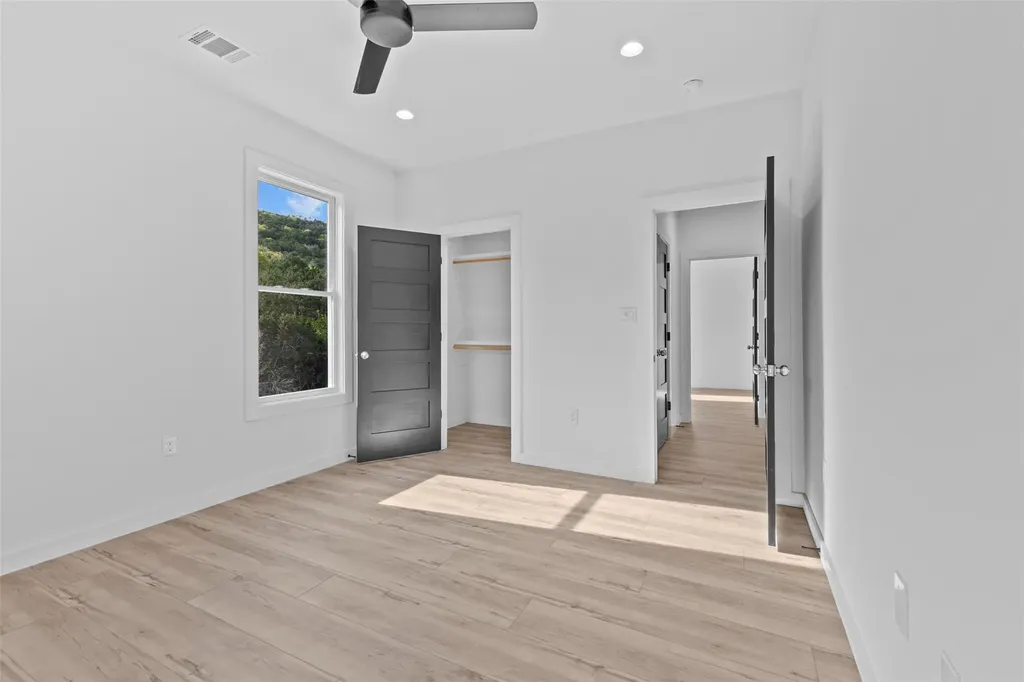 11005 Beach Road Leander TX 78641