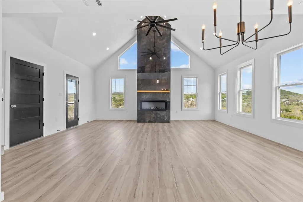 11005 Beach Road Leander TX 78641