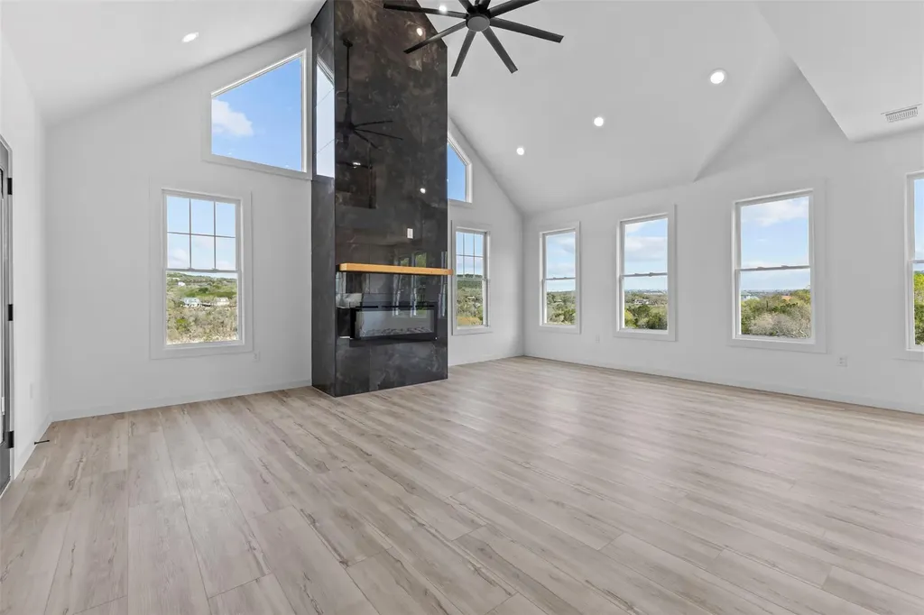 11005 Beach Road Leander TX 78641