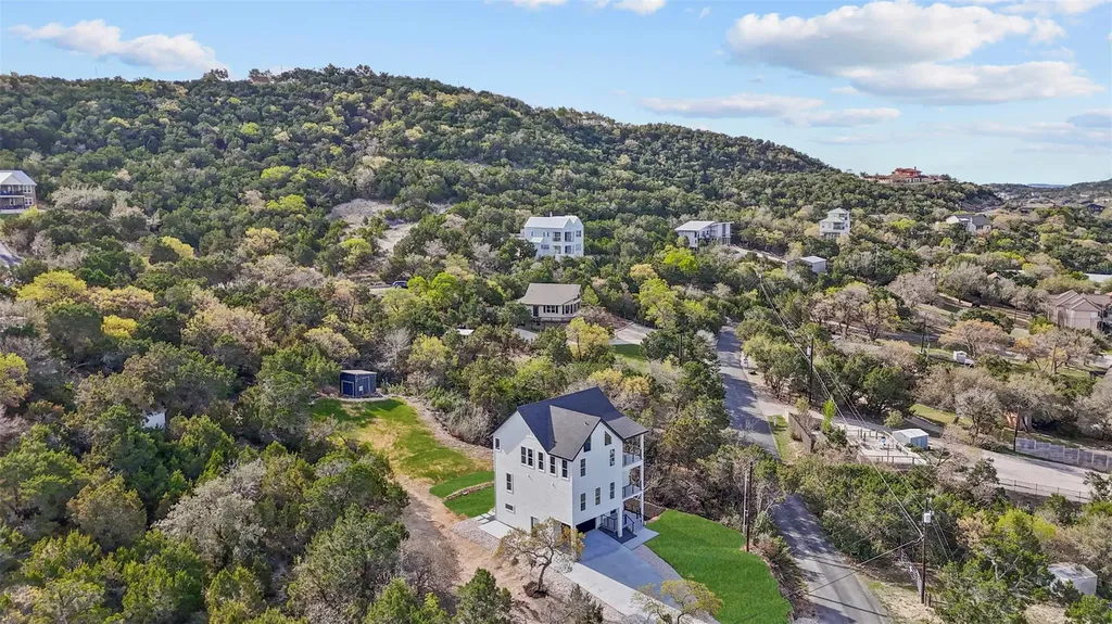 11005 Beach Road Leander TX 78641