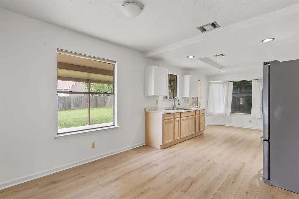 1520 Clearview Loop Round Rock TX 78664
