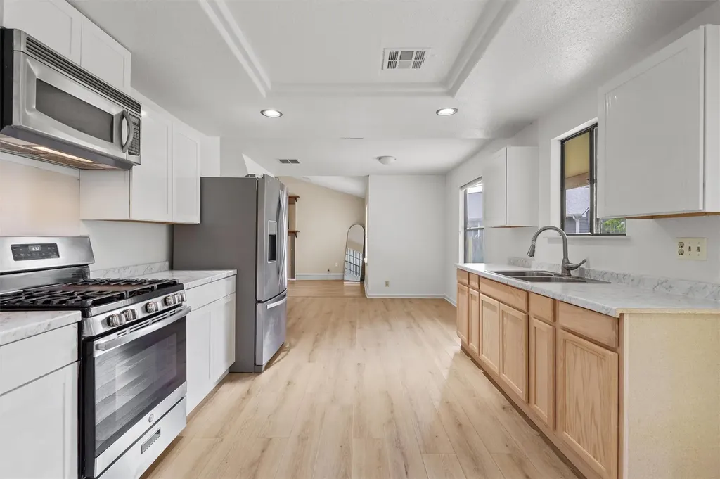 1520 Clearview Loop Round Rock TX 78664