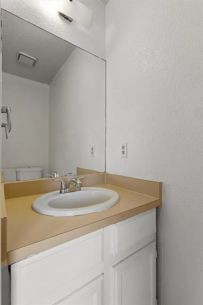 1520 Clearview Loop Round Rock TX 78664