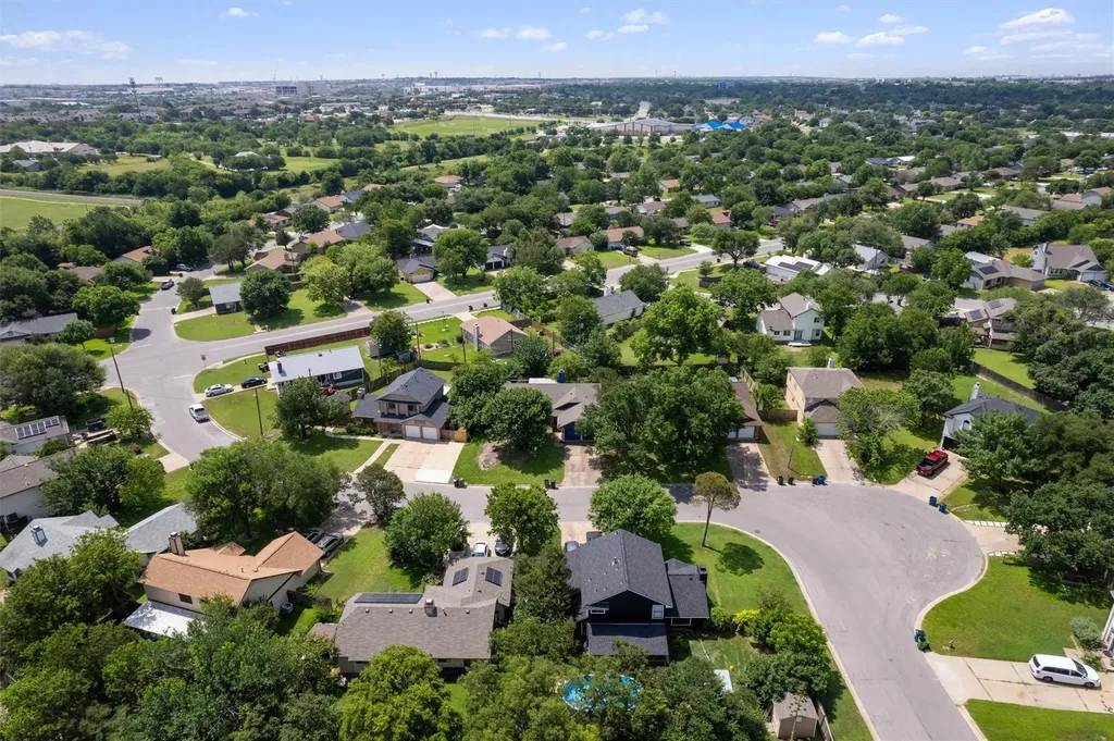 1520 Clearview Loop Round Rock TX 78664