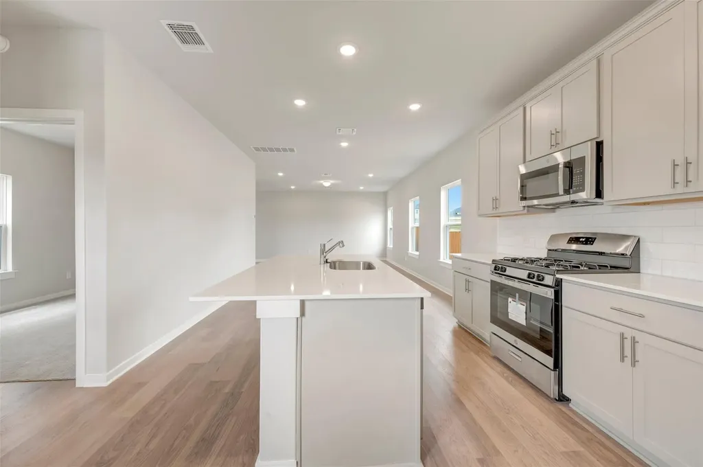 579 Bishop Wood Road Dripping Springs TX 78620