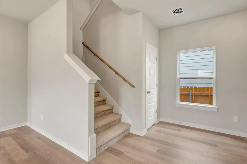 579 Bishop Wood Road Dripping Springs TX 78620