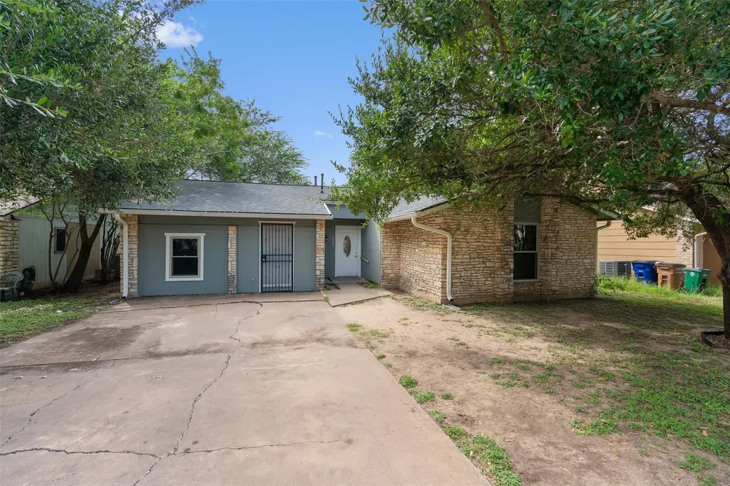 4809 Bayside Drive Austin TX 78744