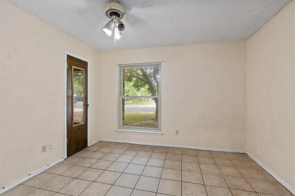 4809 Bayside Drive Austin TX 78744