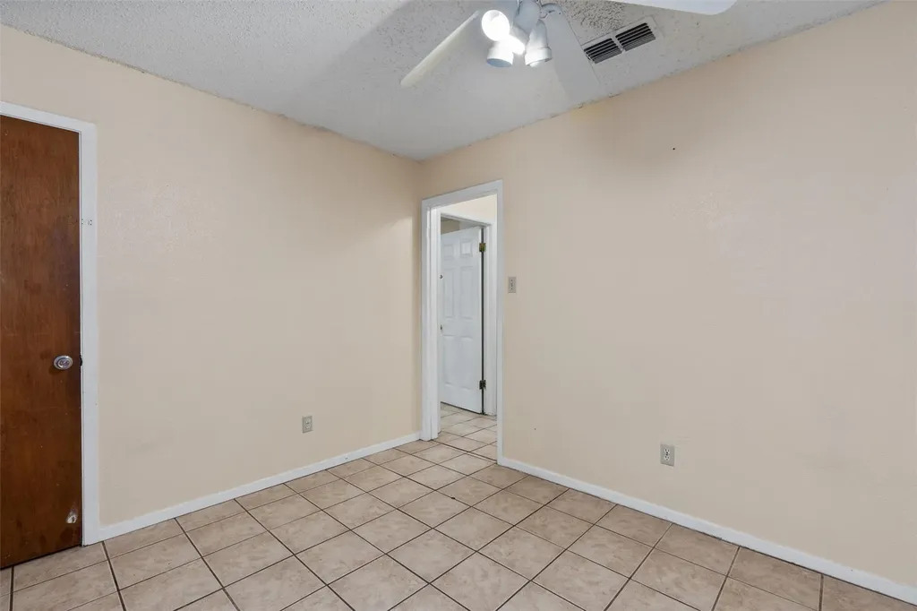 4809 Bayside Drive Austin TX 78744