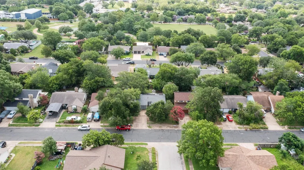 4809 Bayside Drive Austin TX 78744