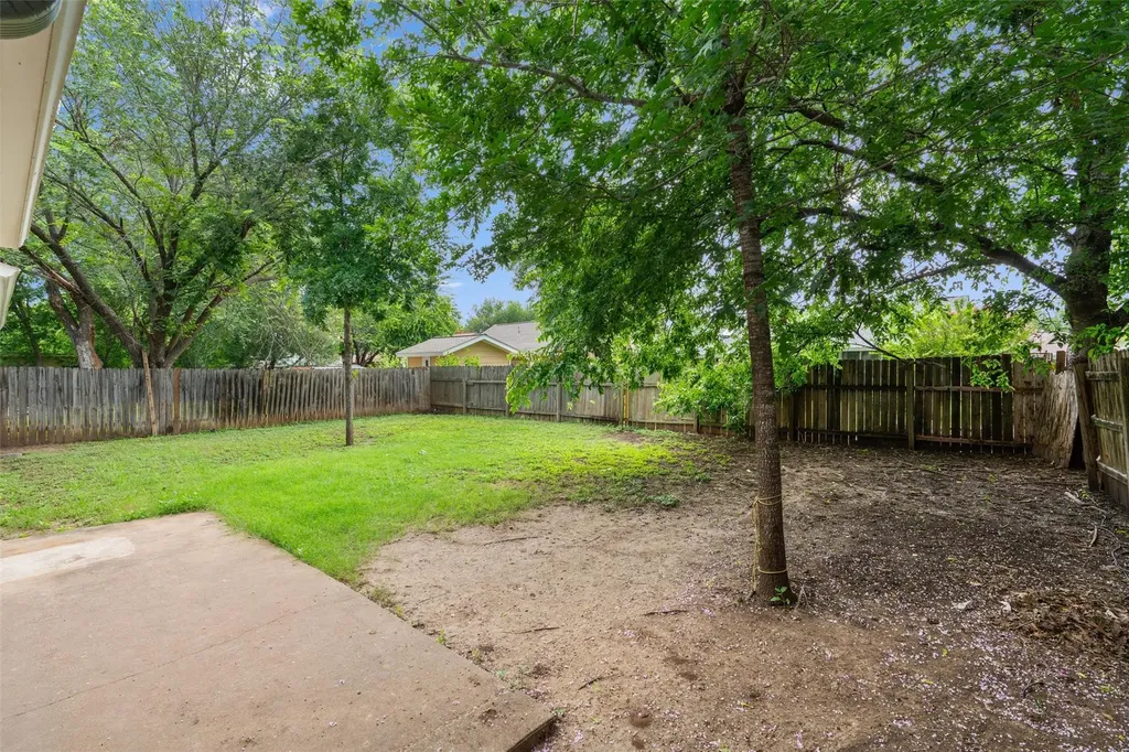 4809 Bayside Drive Austin TX 78744