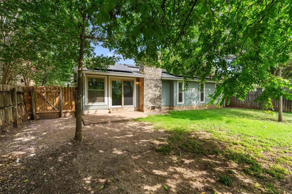 4809 Bayside Drive Austin TX 78744