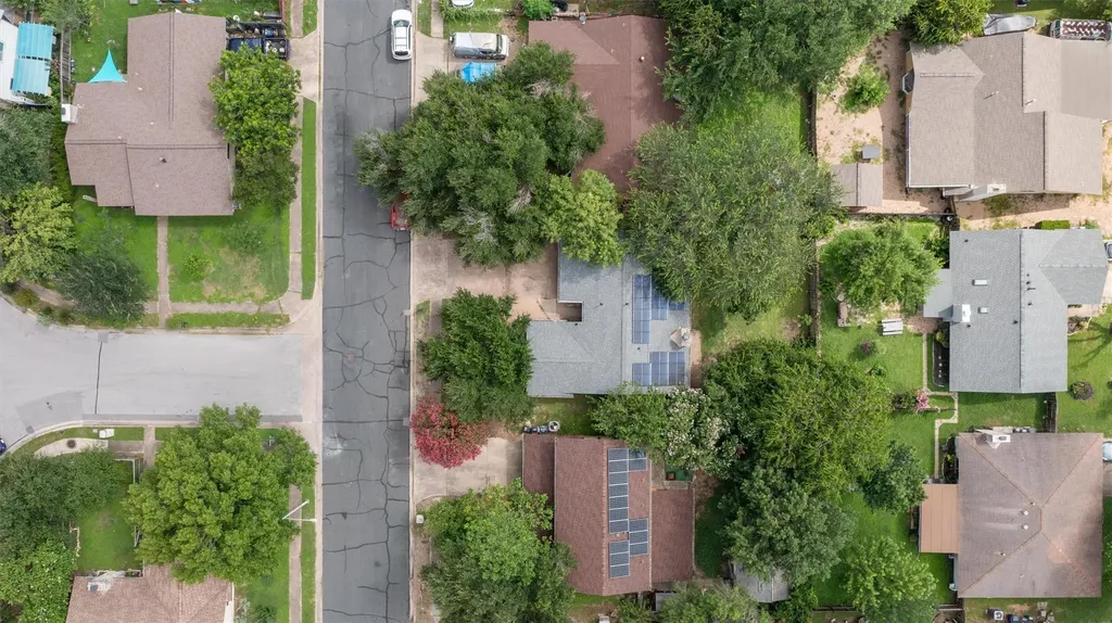4809 Bayside Drive Austin TX 78744