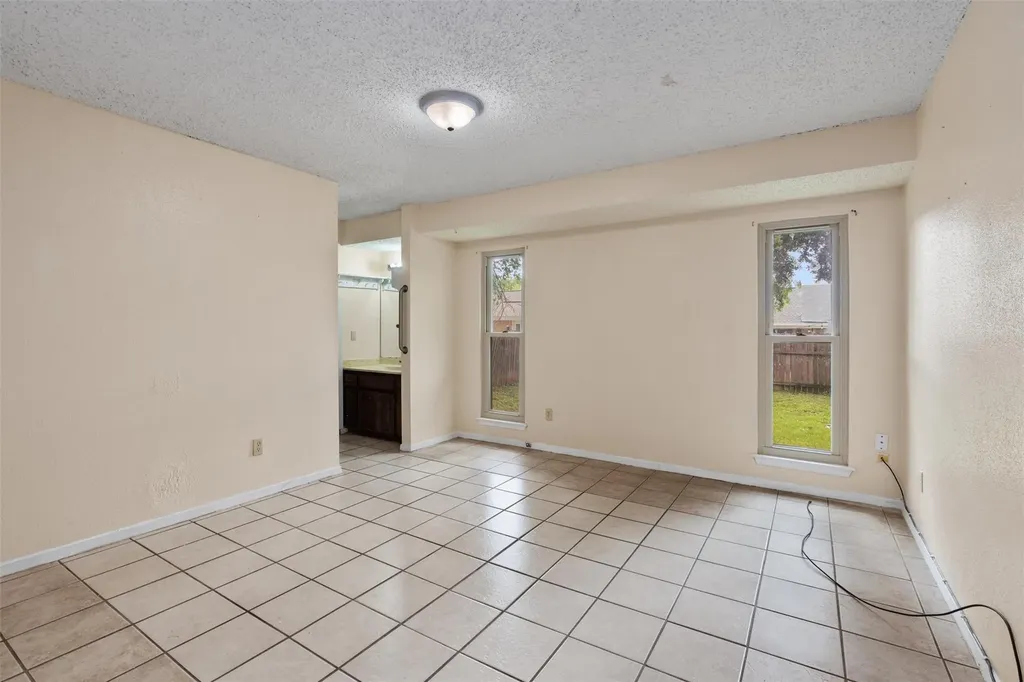 4809 Bayside Drive Austin TX 78744