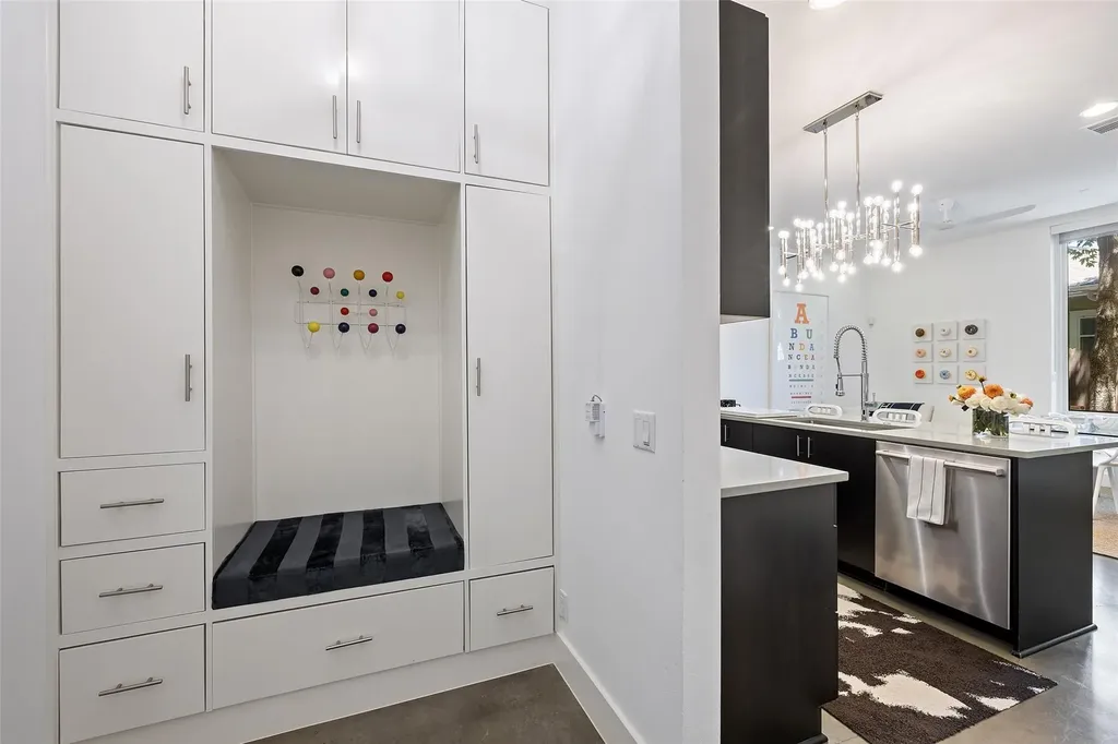 2118 Brackenridge Street Austin TX 78704